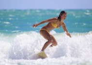 Surfing-yoga-retreat-668x320